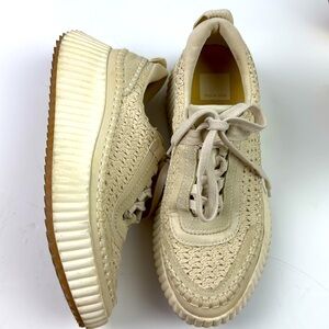 Dolce Vita Women's Dolen Sneaker Natural Ecru Size 8